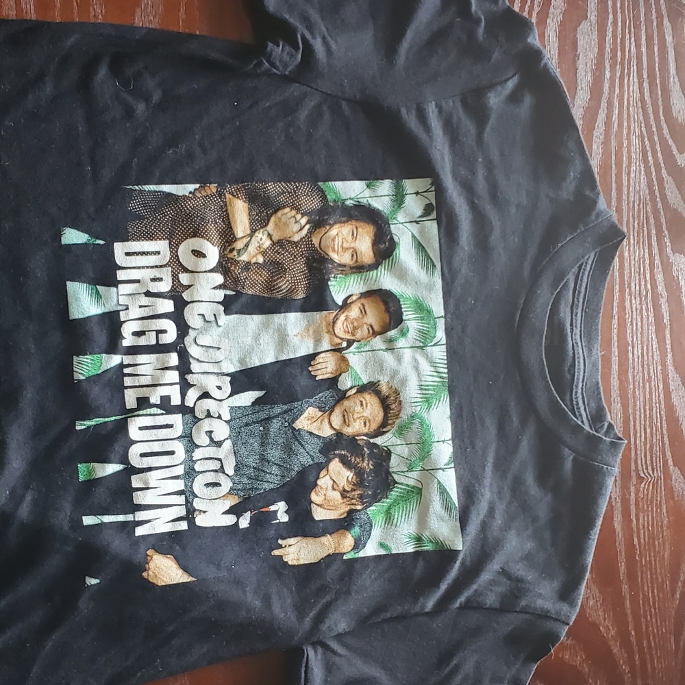 One Direction Tee - Picture 2 of 3
